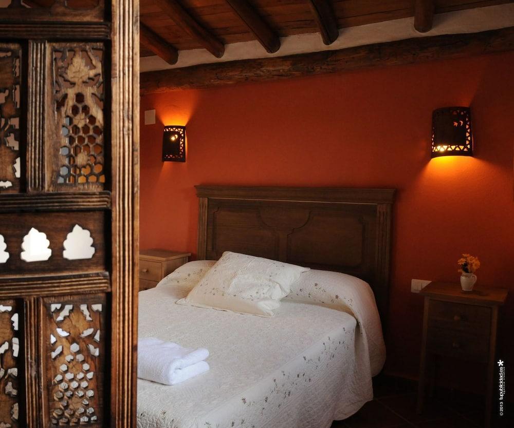 La Molinilla Apartamentos Y Hammam - Adults Only Linares de la Sierra Esterno foto